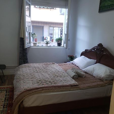 Hostel Oakland 티라나 외부 사진