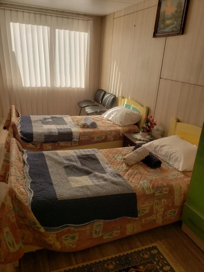 Hostel Oakland 티라나 외부 사진