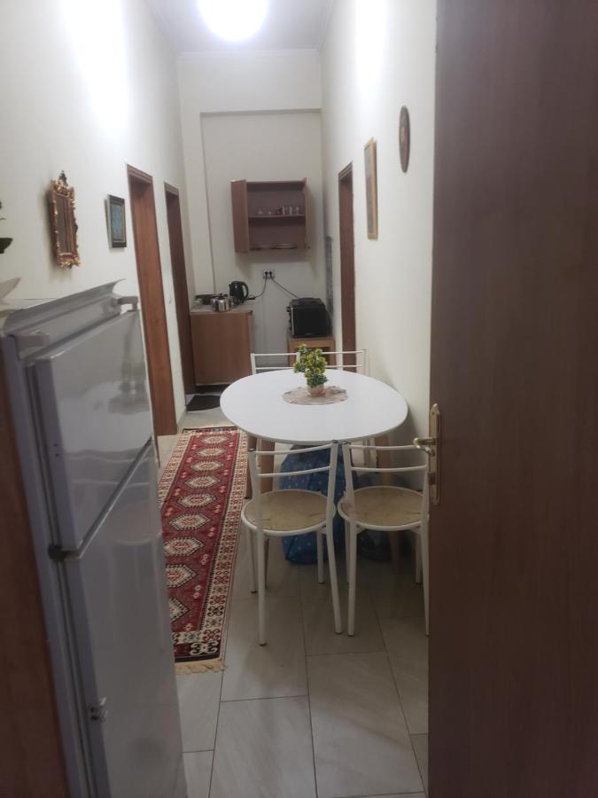 Hostel Oakland 티라나 외부 사진