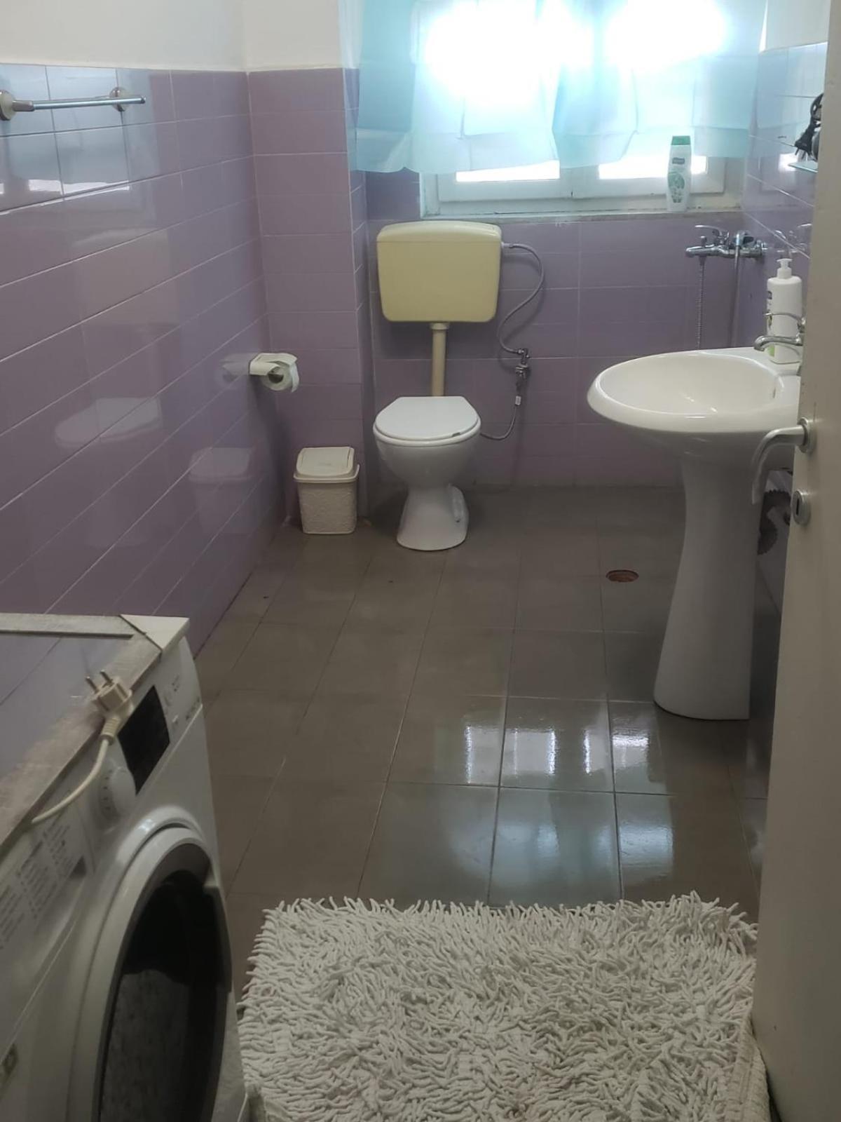 Hostel Oakland 티라나 외부 사진