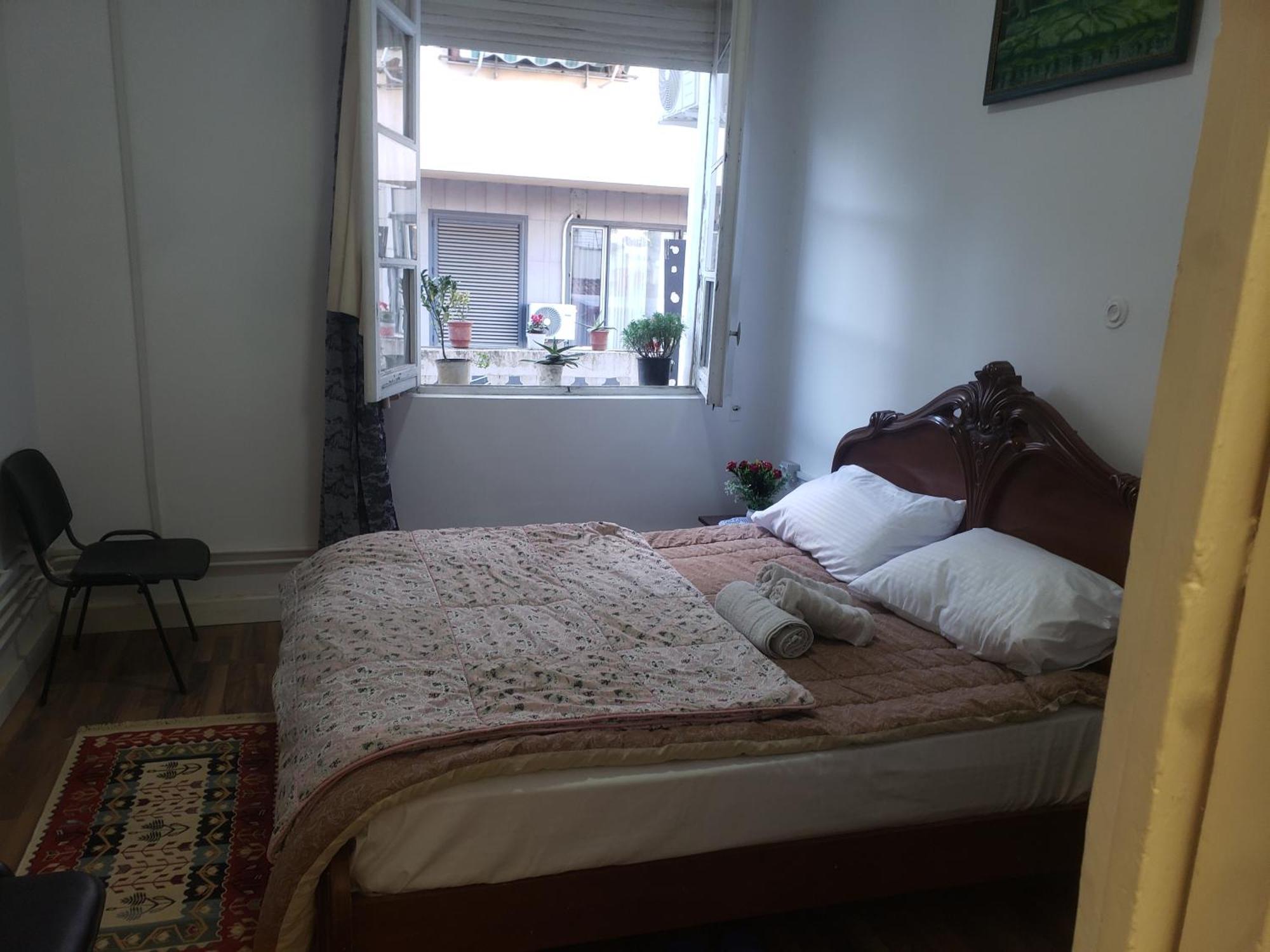 Hostel Oakland 티라나 외부 사진
